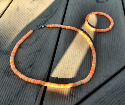 Heishi-Set „Sunshine Glow“ – Kette & Armband in Gelb-Orange