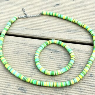 Heishi-Set „Green Harmony“ – Kette & Armband in Grüntönen & Gelb
